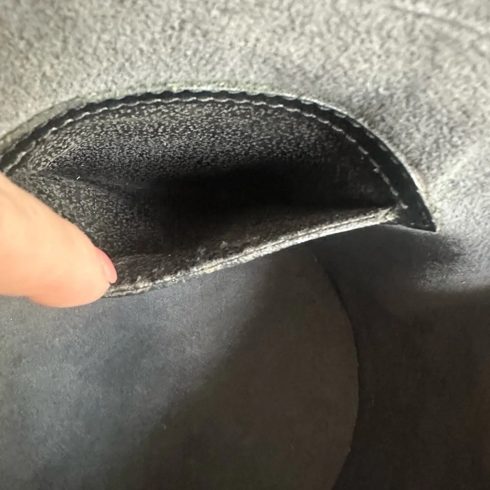Louis Vuitton Epi Cannes Vanity Handbag Black Cosmetic Case